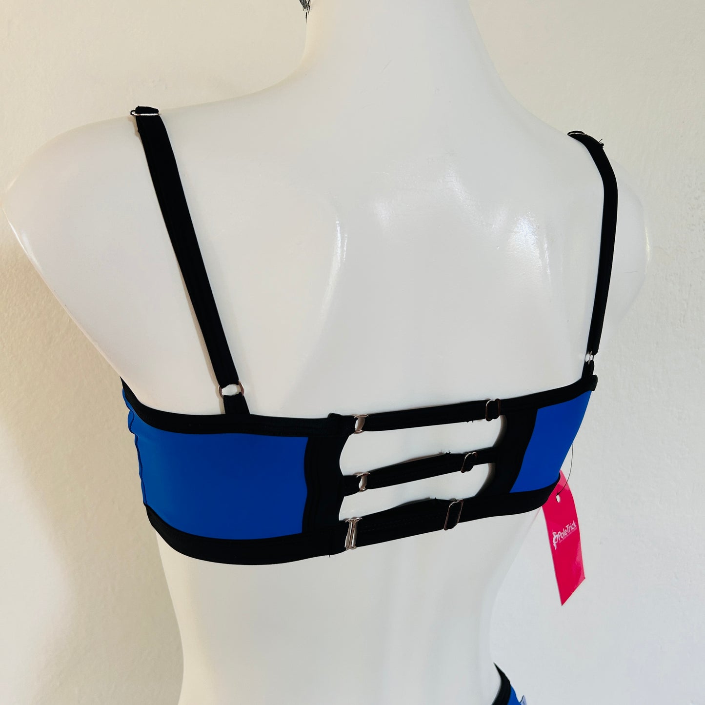Top modelo Aura Azul Rey