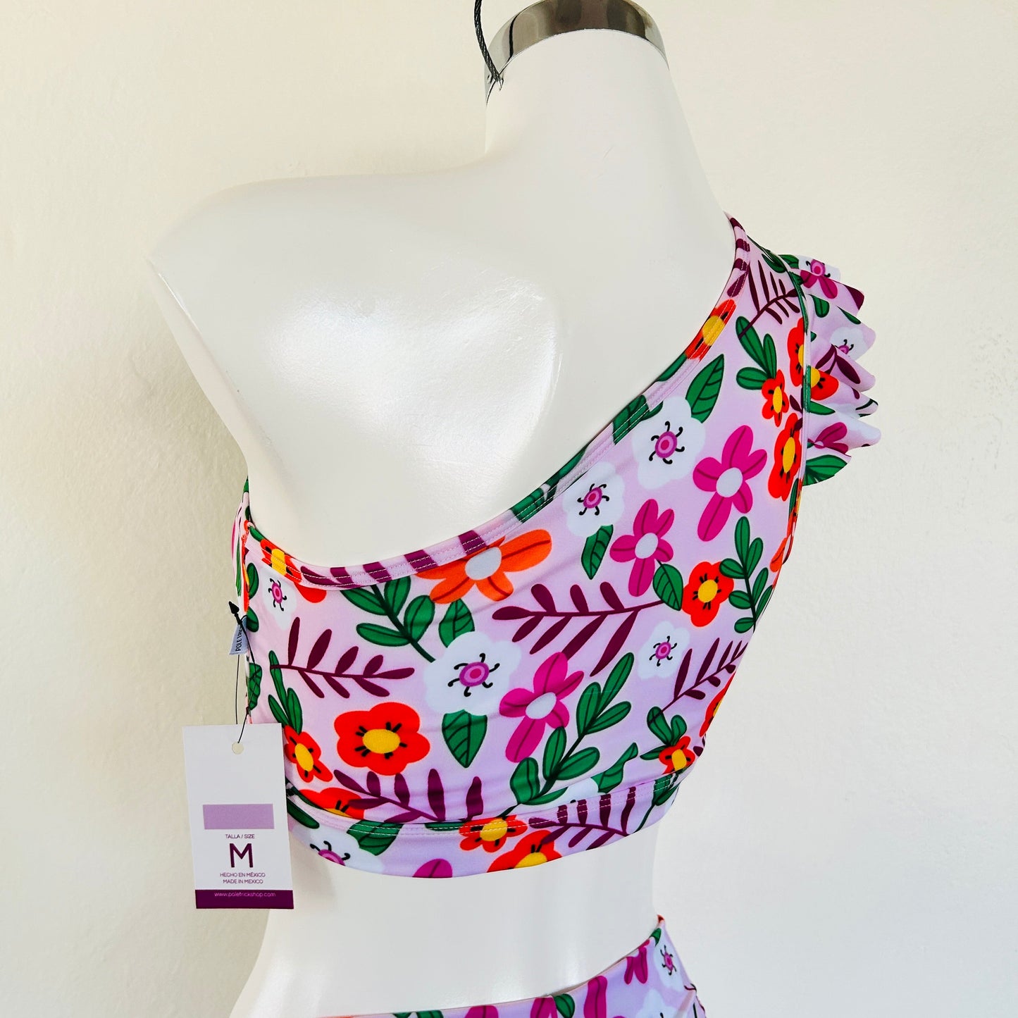 Conjunto Spring Floral - Top Asimétrico + Cachetero Cintura Alta