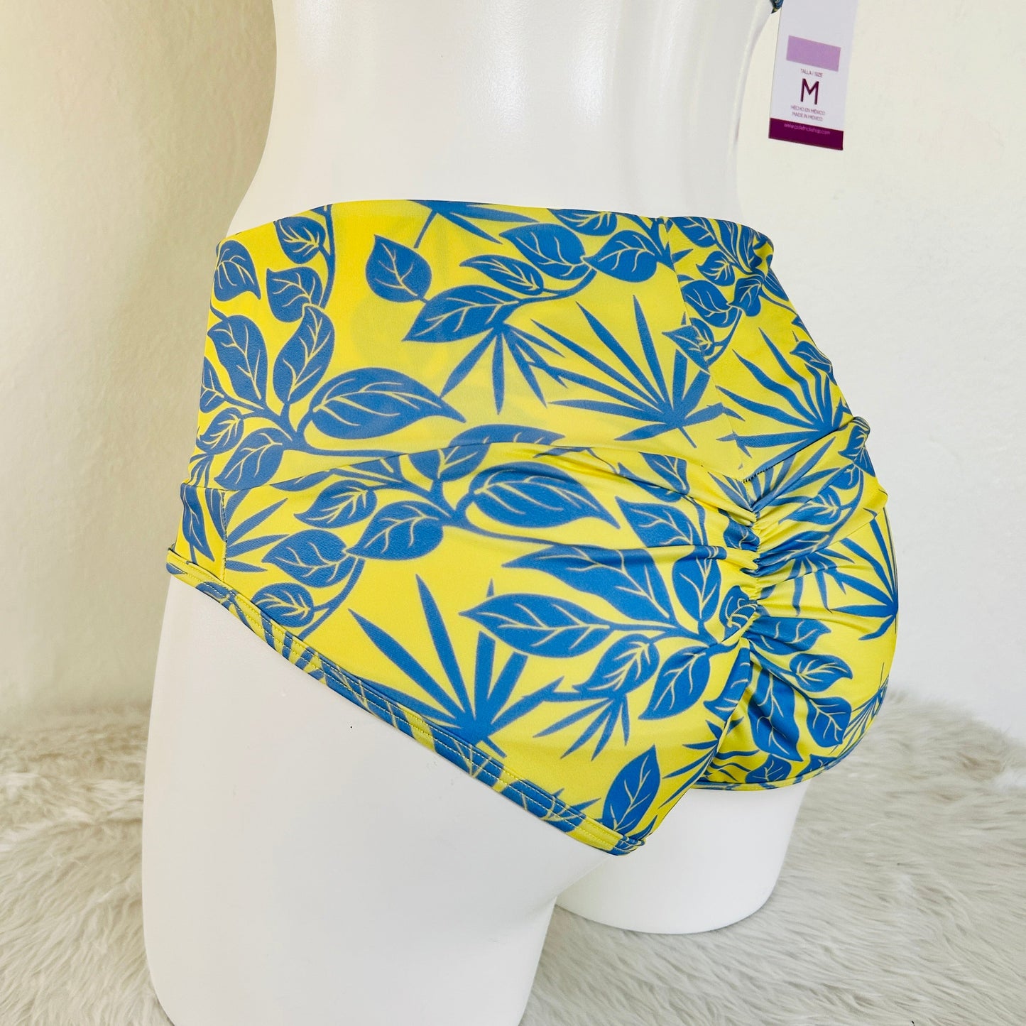 Conjunto Hawaii - Top Asimétrico + Cachetero Cintura Alta
