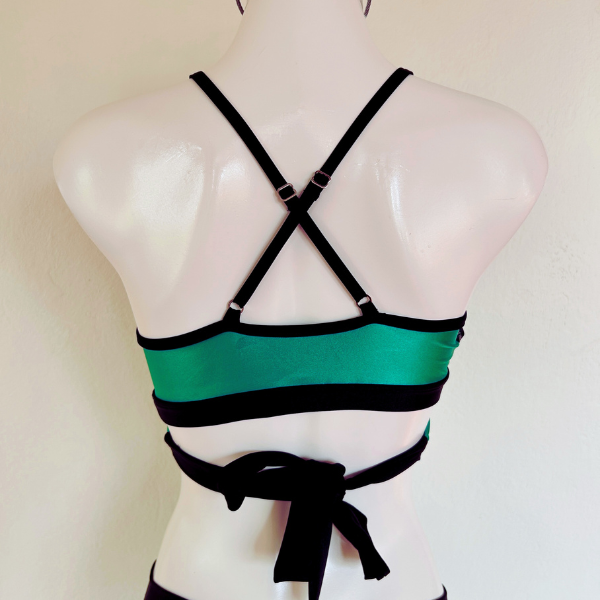 Top Cruzado – Verde Esmeralda